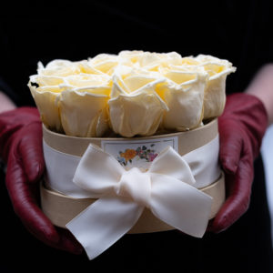 Bouquet de rosas preservadas blancas